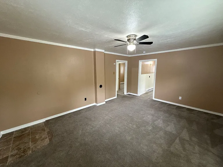 465 Madrona Ave SE — Photo 7