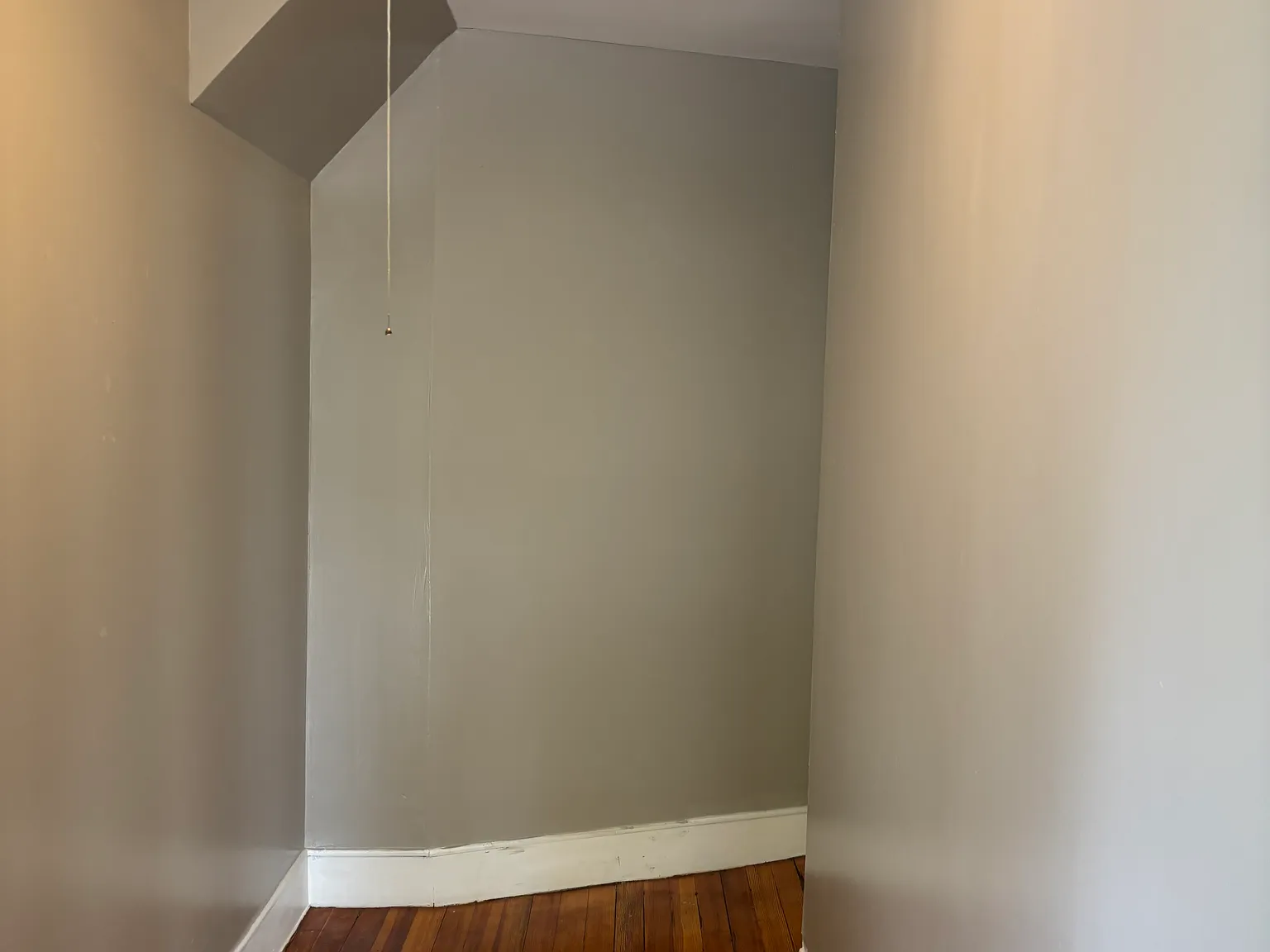 3 bed, 800 sqft, $1,800 — Photo 1