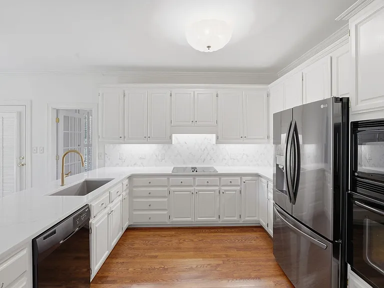 5906 Sharon Hills Rd — Photo 24