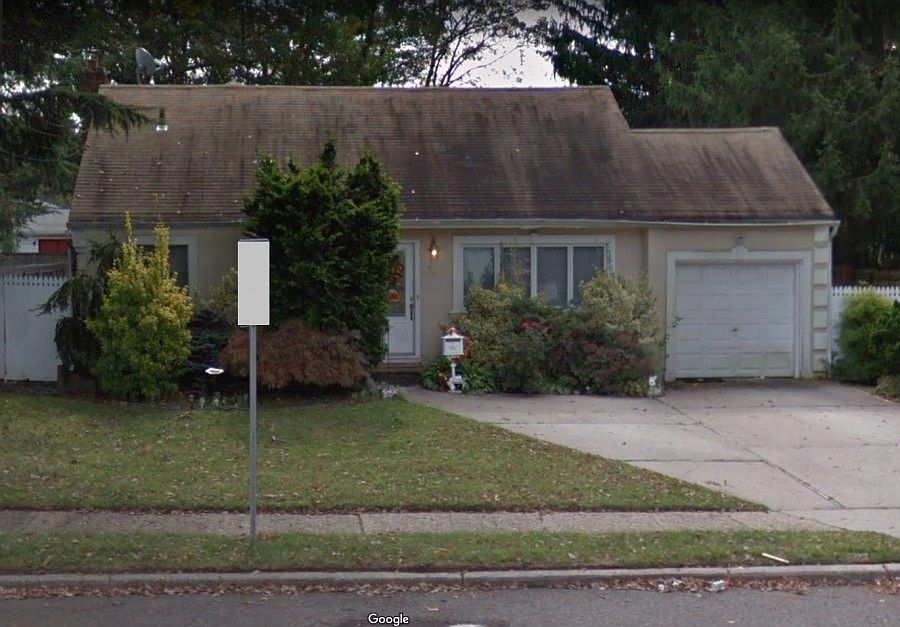 1st image of 76 Prairie Dr