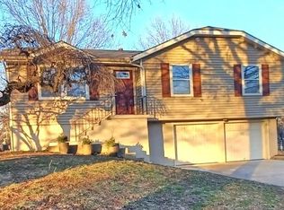 809 Britany Dr, Warrensburg, MO 64093