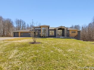 6880 Kilmer Dr SE, Grand Rapids, MI