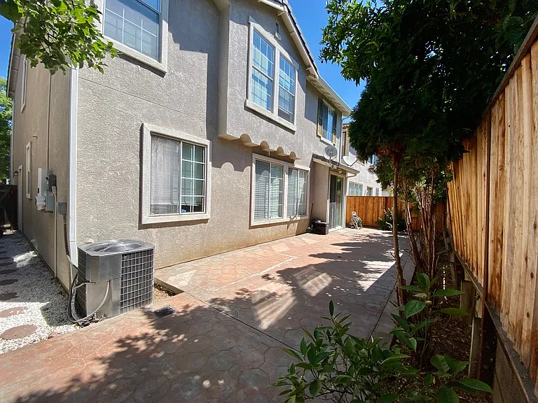 919 McBride Loop — Photo 19