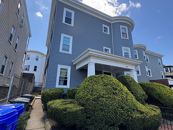 3rd image of 440 Washington St #1