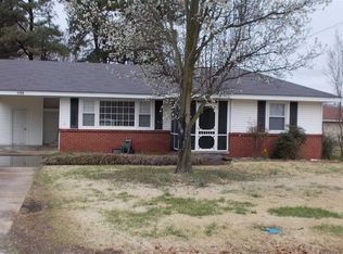 1100 W 5th St, Fulton, KY 42041