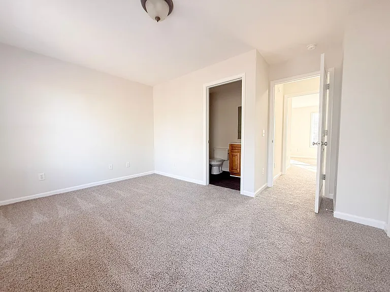 150 Alcorn St — Photo 22