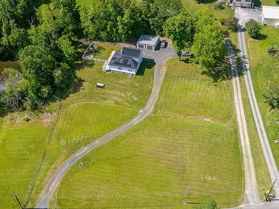 1st image of 31 W Wild Cherry Rd