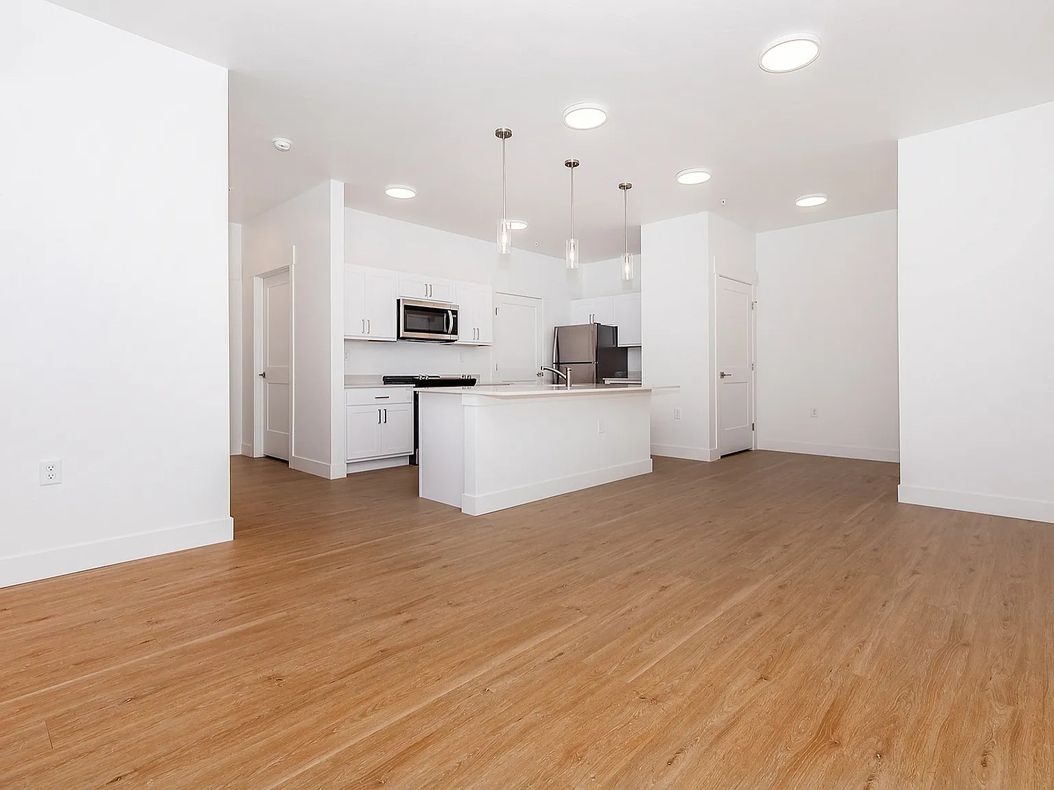 Aspen Residences — Photo 2