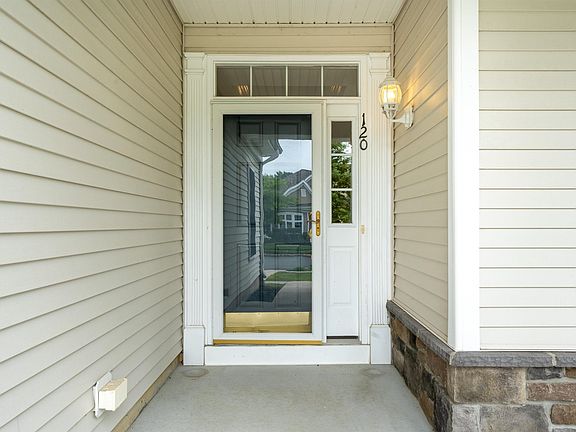 4th image of 120 Snowdrop Rd