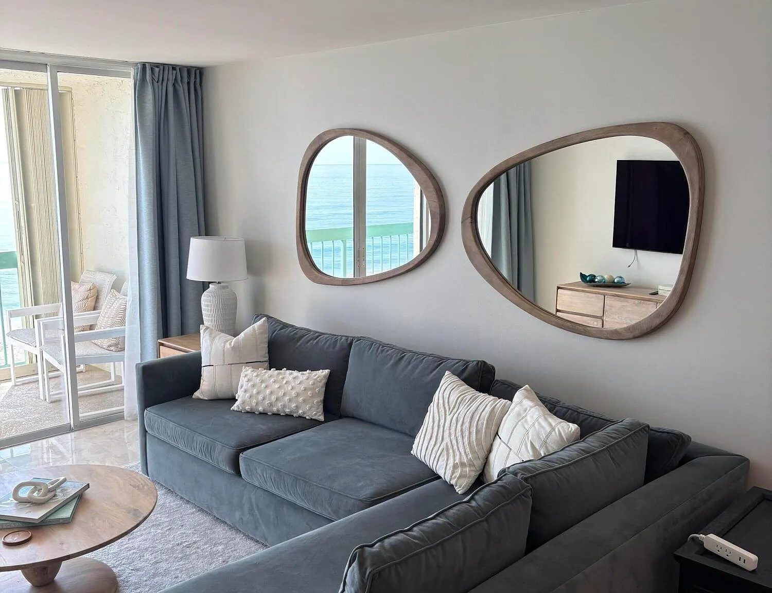 1 bed, 1.5 bath, 899 sqft, $5,500 — Photo 4
