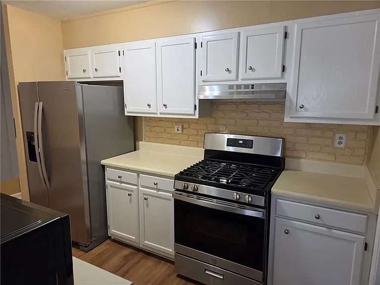 5595 Wells Cir — Photo 11