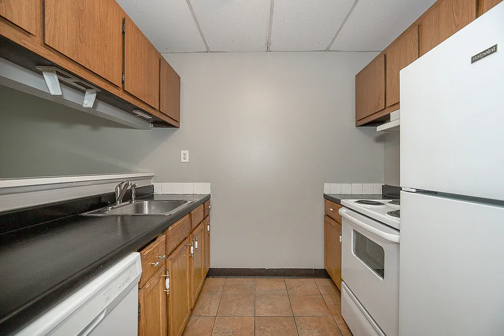 38285 North Lane Willoughby #L202 — Photo 1
