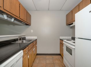 38285 North Ln APT L202, Willoughby, OH 44094