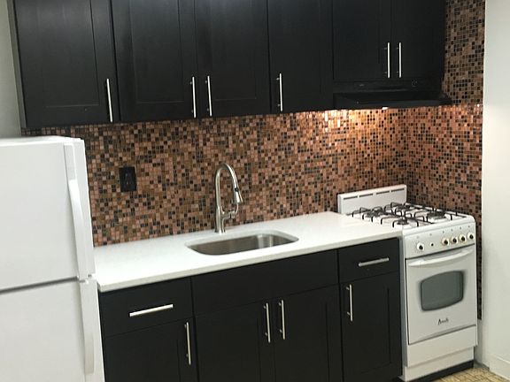 3rd image of 8620 95th Ave