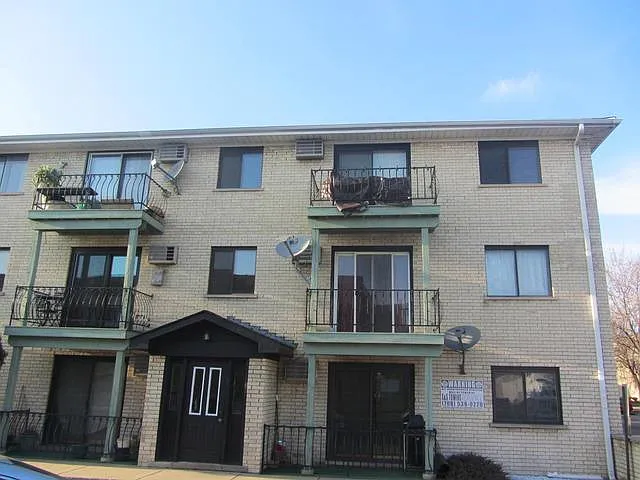 2016 N Harlem Ave APT 1W photo 1
