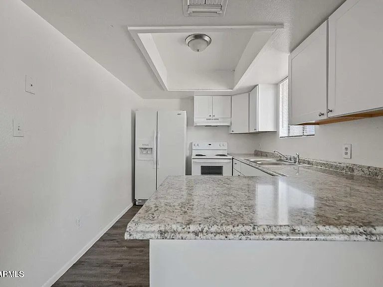 717 E Roeser Rd #101 — Photo 7