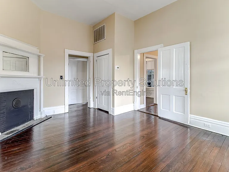 108 N 8th St #A — Photo 9