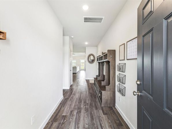 27203 Constants Ct, La Marque, TX 77568