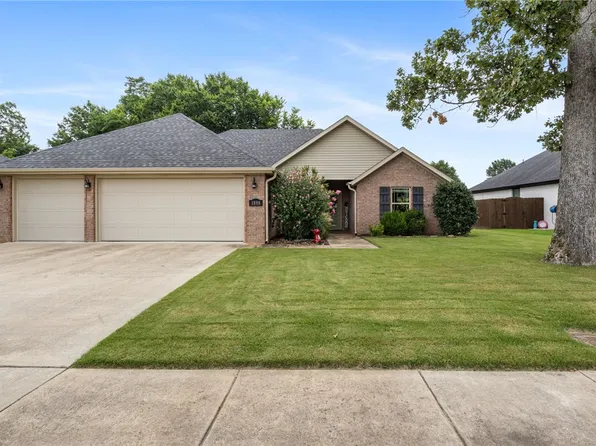 1898 S Harding Pl, Fayetteville, AR 72701
