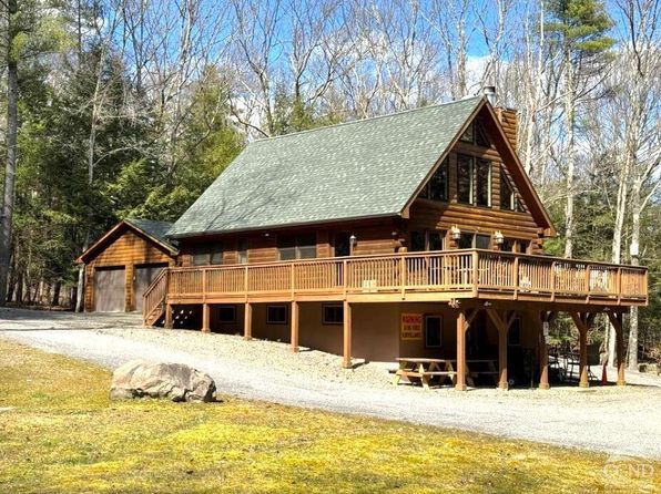 193 Laurie Ln, Earlton, NY 12058