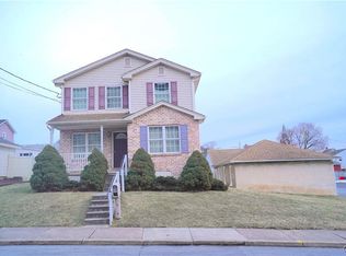 351 Grove St N, Catasauqua, PA 18032