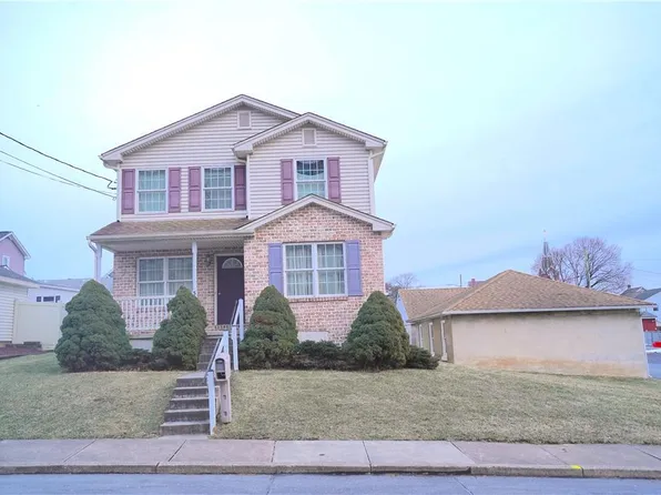 351 Grove St N, Catasauqua, PA 18032