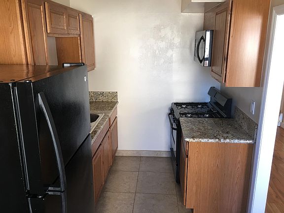 3rd image of 777 S Westmoreland Ave APT 306