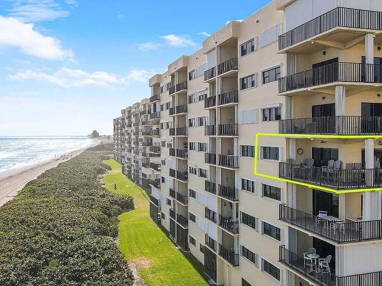 7410 S Ocean Dr #505 — Photo 3