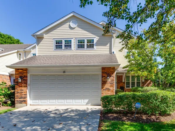 15 Caribou Xing, Northbrook, IL 60062