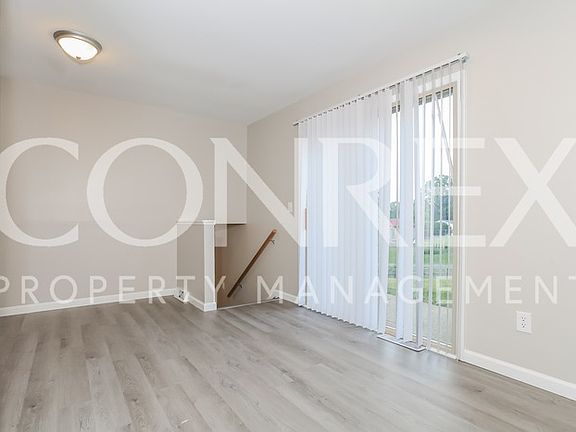 5th image of 2 Willowood Ln #A