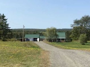1074 Beckwith Rd, Cornville, ME 04976
