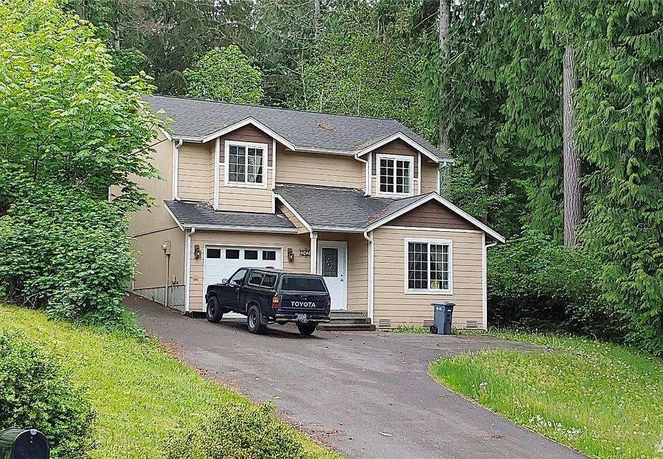 1st image of 2421 E Crestview Dr