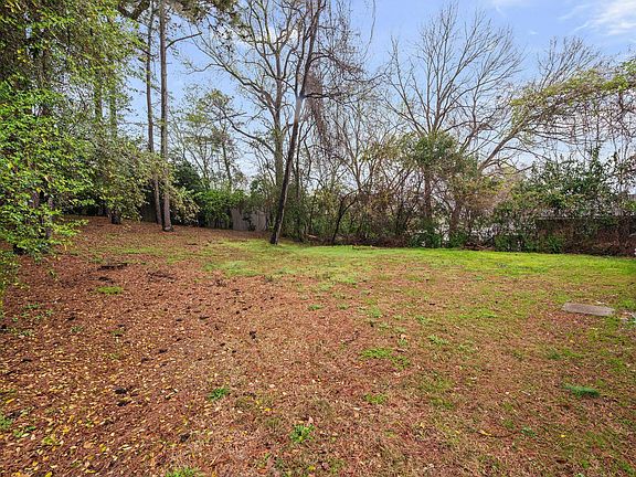 4th image of 765 Bunche Dr