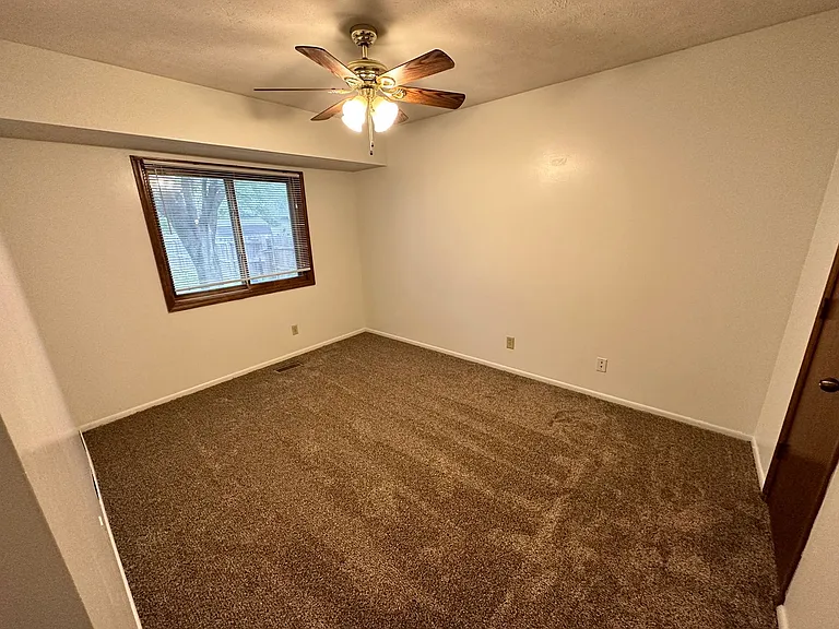 2321 W Sumner St — Photo 7