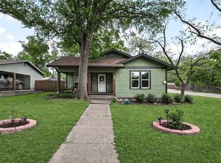 1821 Woodland Ave, Corsicana, TX 75110