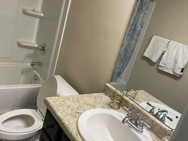 River Falls Dr — Photo 6