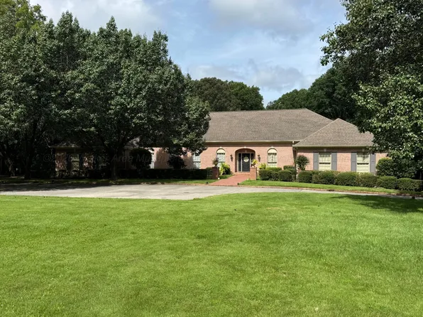 2000 Greenbriar Ln, Jasper, AL 35504