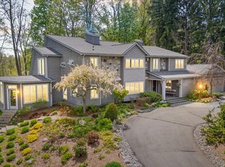 8121 W Eaton Hwy, Grand Ledge, MI 48837
