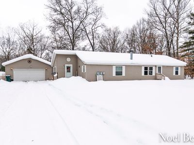 340 E River Rd, Muskegon, MI, 49445