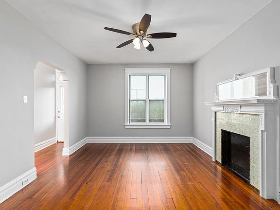 2nd image of 4977 Arsenal St