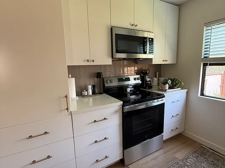 1743 S Tremont St #B — Photo 8