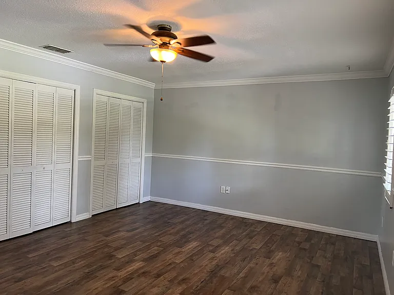 8015 Sycamore Dr — Photo 21
