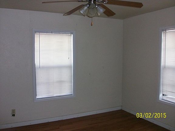 4th image of 1524 Pleasant Dr