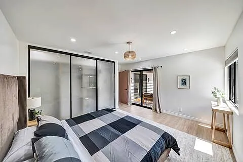 4244 Brunswick Ave — Photo 47