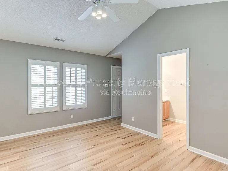 103 Unaka Ct — Photo 50