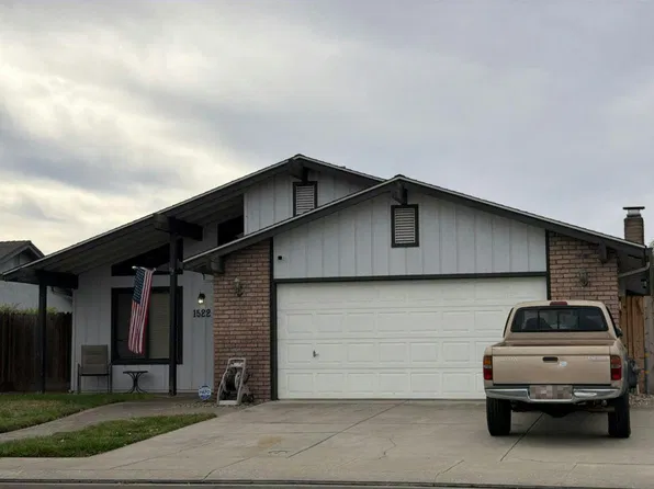 1522 Northgate Dr, Manteca, CA 95336