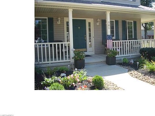 2nd image of 751 N Woodhill Dr