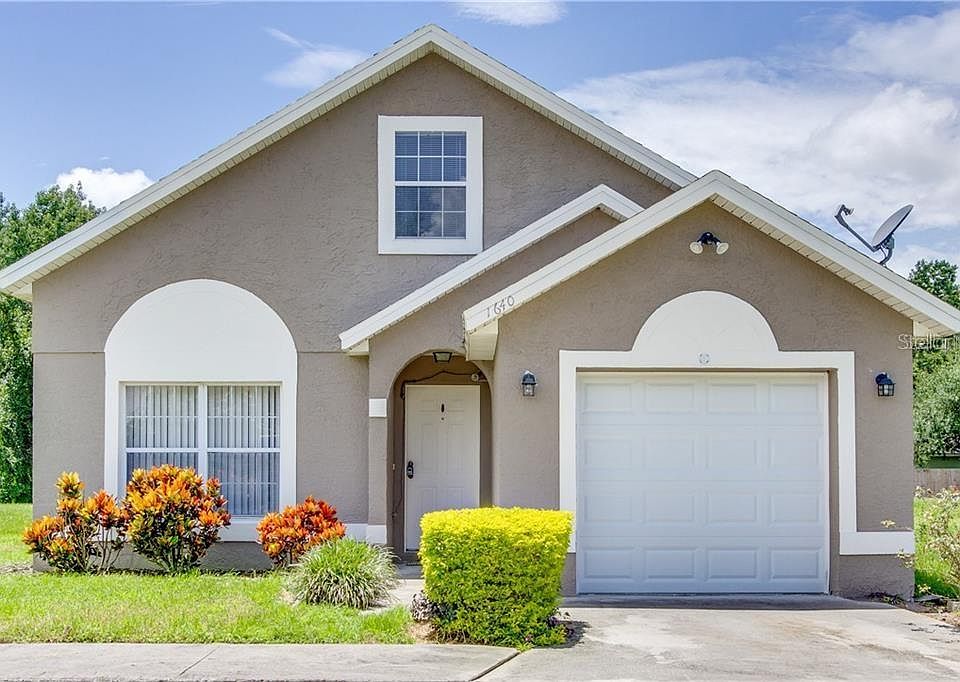 Home For Sale In Rivers Edge