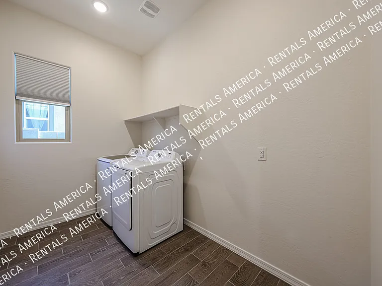 44716 N 44th Ave — Photo 42