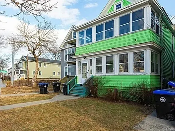 55 Smith St, Poughkeepsie, NY